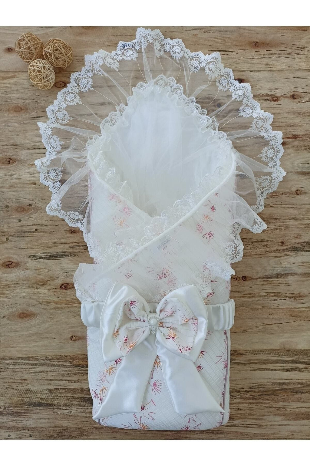 Delüks Dantelli Bebek Kundağı – Unisex Yenidoğan Dış Kundak Battaniyesi, Hastane Çıkışı