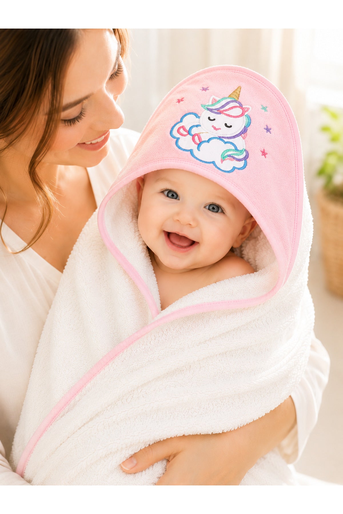 %100 Pamuklu Başlıklı & Unicorn Nakışlı Kız Bebek Banyo Havlusu- Yumuşak & Su Emici Havlu