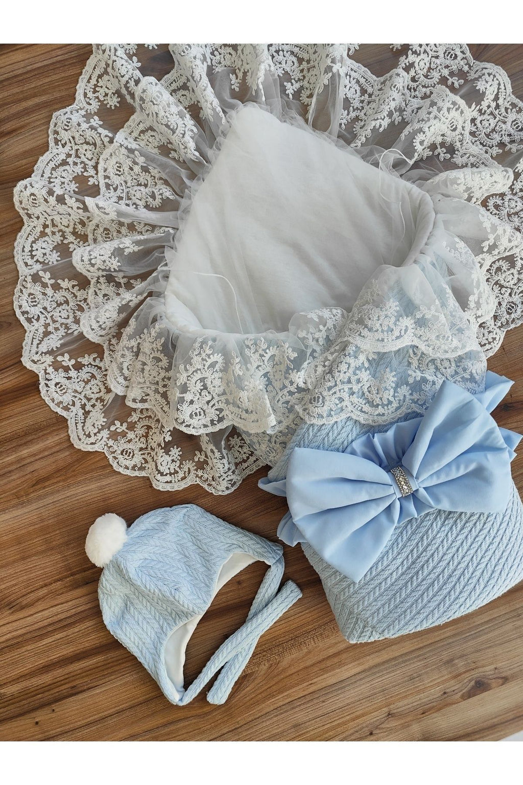 Triko Örgü Erkek Bebek Batttaniyesi Kundağı Şapkalı Dantelli Yenidoğan Hastane Çıkışı