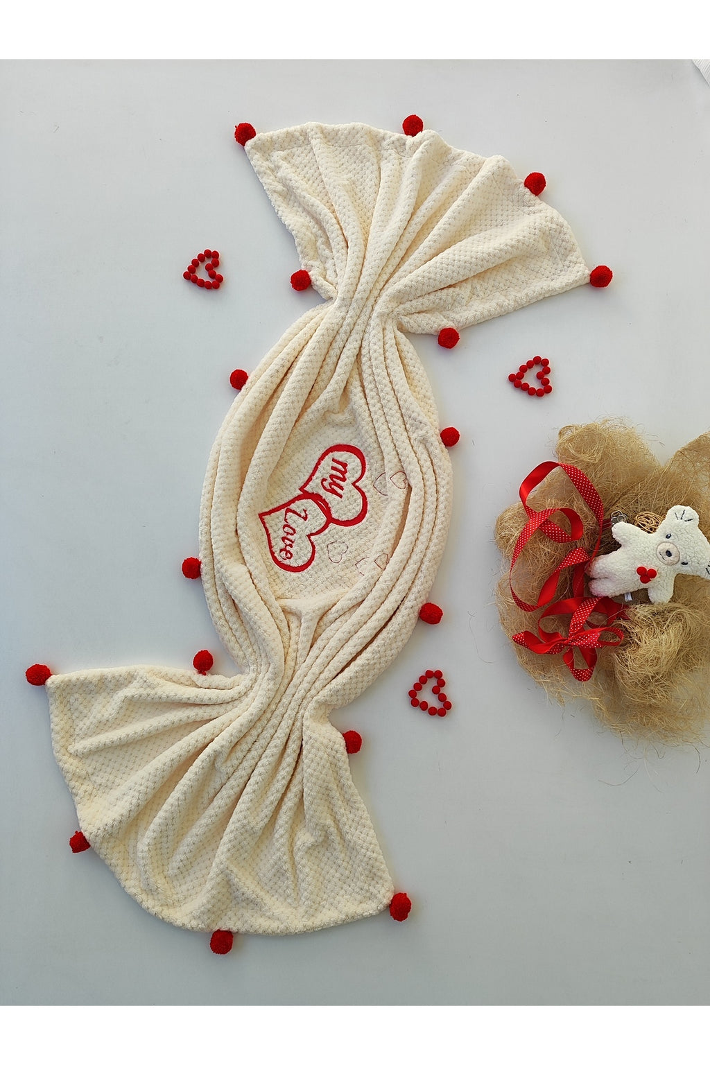 Sevgililer Günü Hediyesi Tv Battaniyesi My Love Nakış Kalpli Ponponlu Koltuk Şalı Battaniye 160x90cm